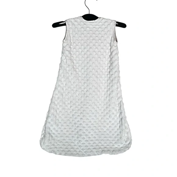 HALO SLEEPSACK Sleeveless Baby Wearable Blanket with Plush Soothing Dots - Picture 2 of 9